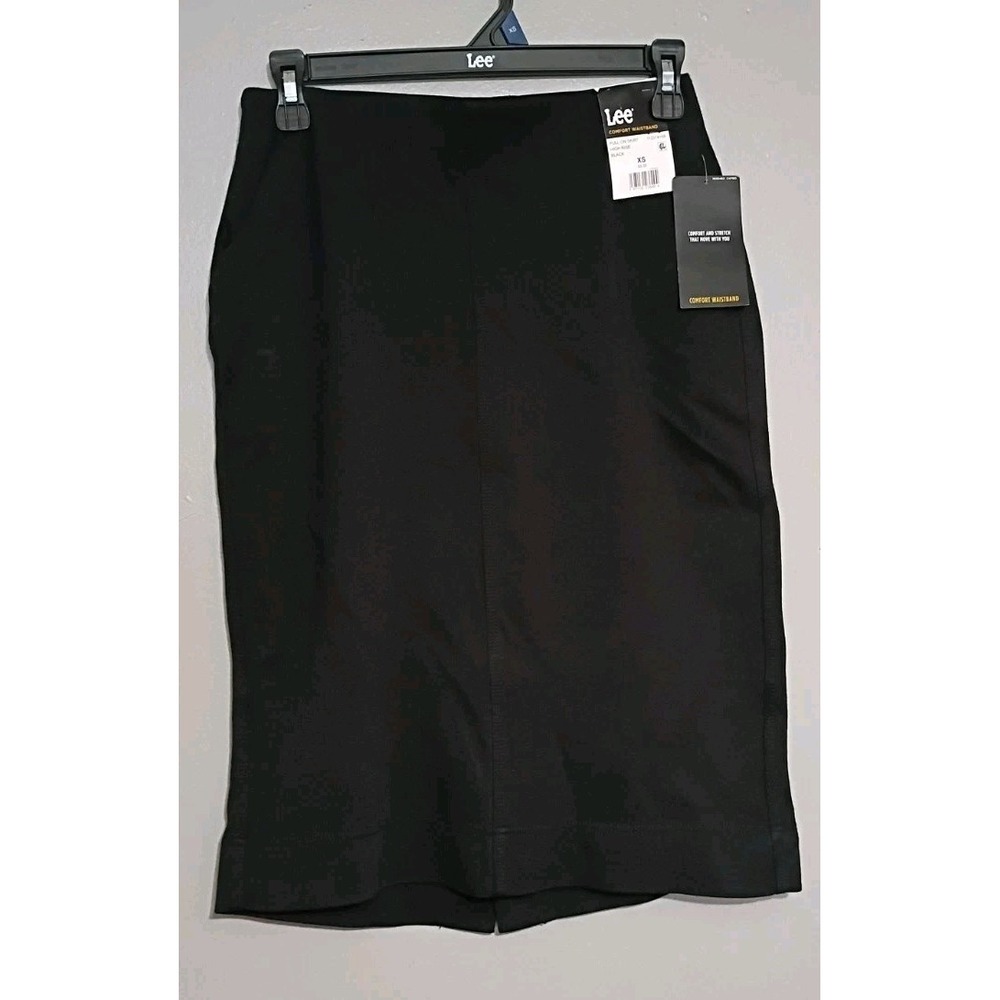 Lee - Women's XS - Comfort Waist - Pull On Skirt - High Rise -‎ Black